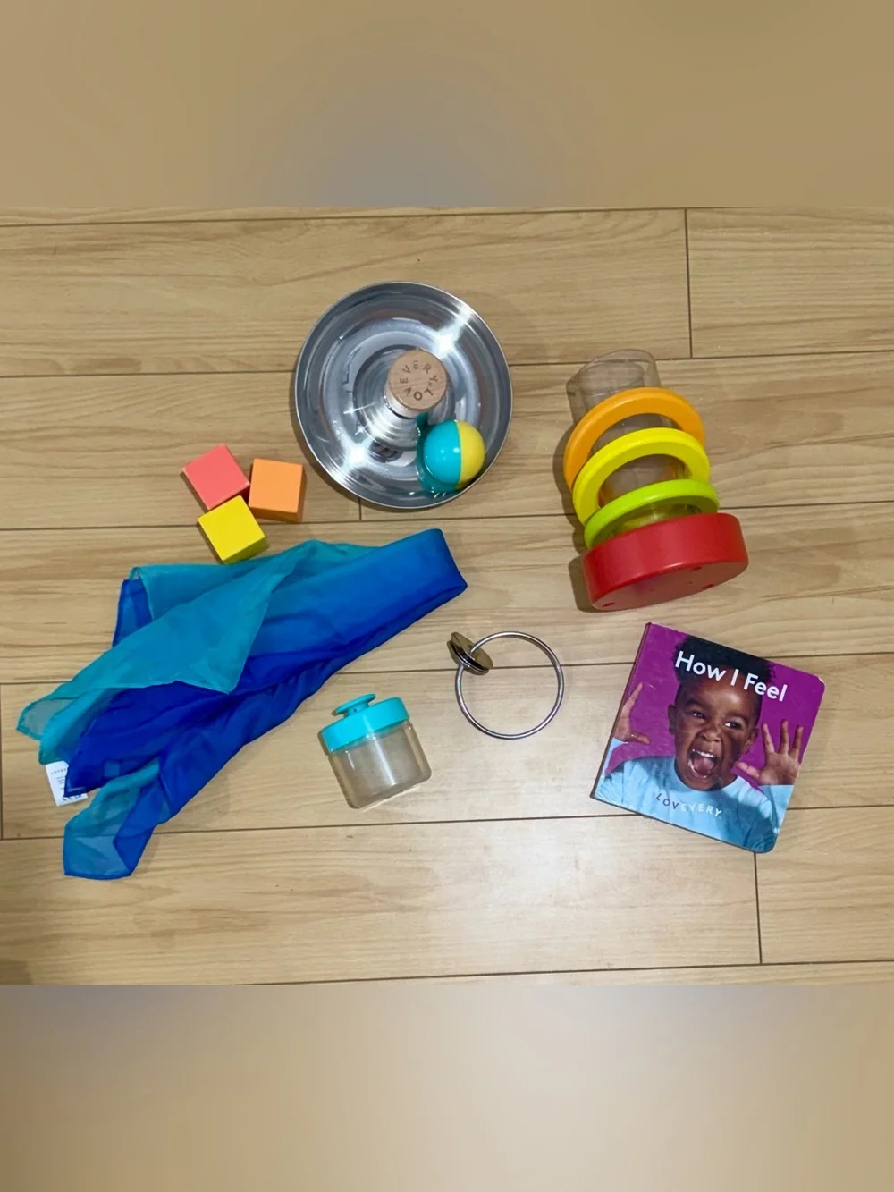Lovevery The Explorer Play Kit 9-10 months